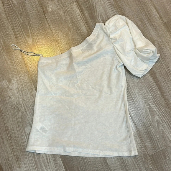 Nation LTD - Raina Balloon Sleeve One Shoulder Tee in white - Picture 10 of 11